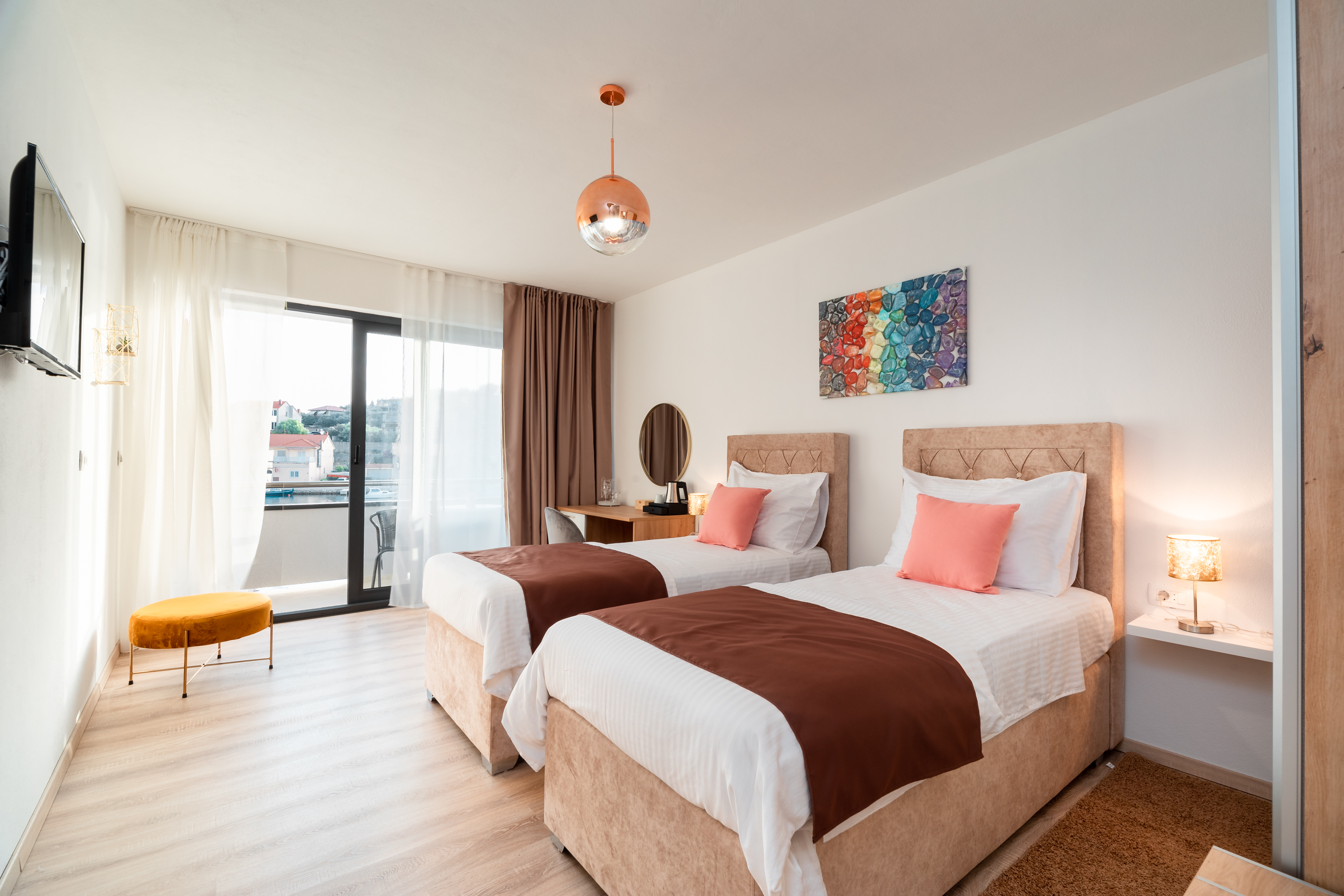 Superior twin room with sea view in Vela Luka